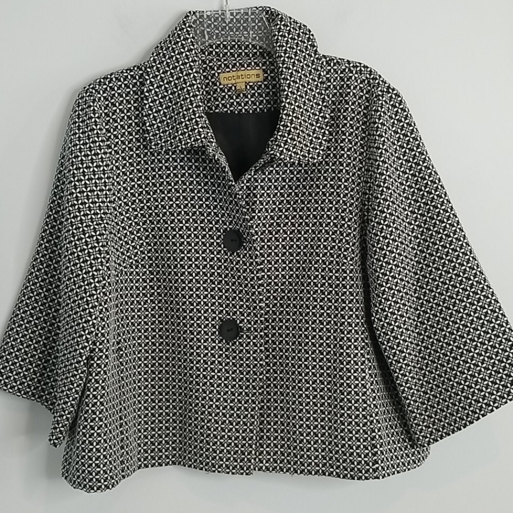 Notations Black & White Crop Blazer Large